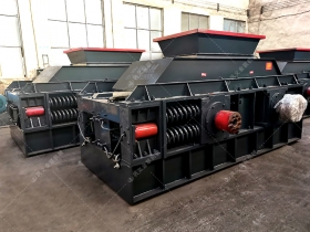 大型半自动液压对辊深夜在线免费观看发往四川