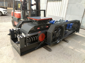 小型对辊深夜在线免费观看发往广西破碎沙子