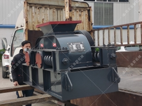 2PG400*250小型对辊深夜在线免费观看发往江苏连云港破水渣