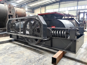 2PG450X500对辊深夜在线免费观看发往福建泉州破碎石英砂