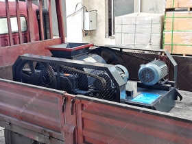 小型双齿辊深夜在线免费观看发往广西百色破碎锰矿