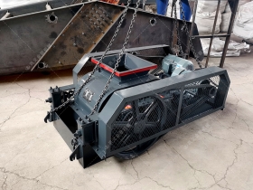 2PG250*250小型对辊深夜在线免费观看和64辊皮发货图片