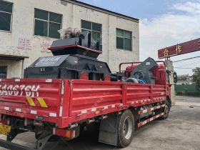 中型制砂设备2PG0806对辊深夜黄色福利发往河南