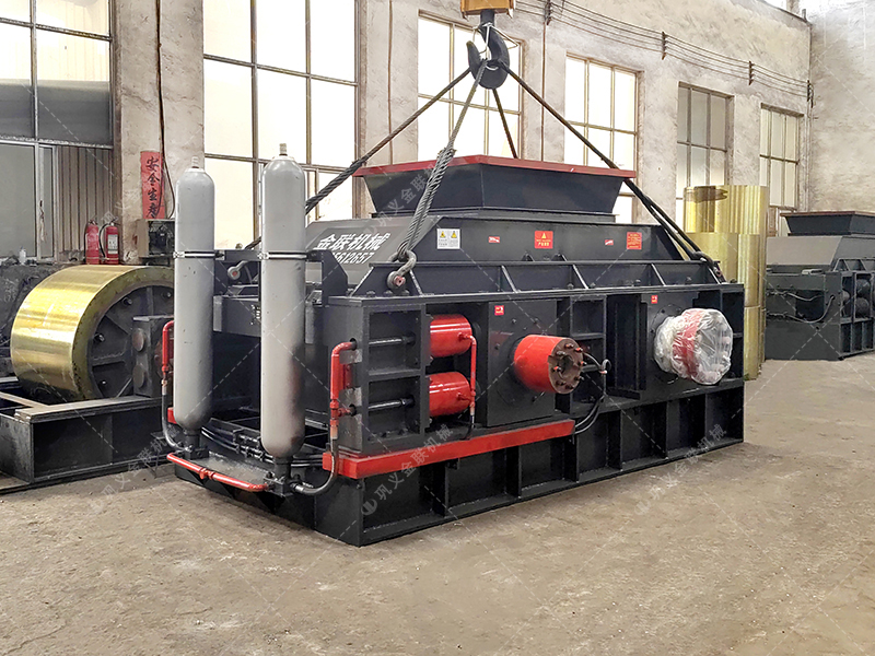 硅矿石对辊深夜黄色福利：180吨/时高效能，如何选择实力厂家是关键