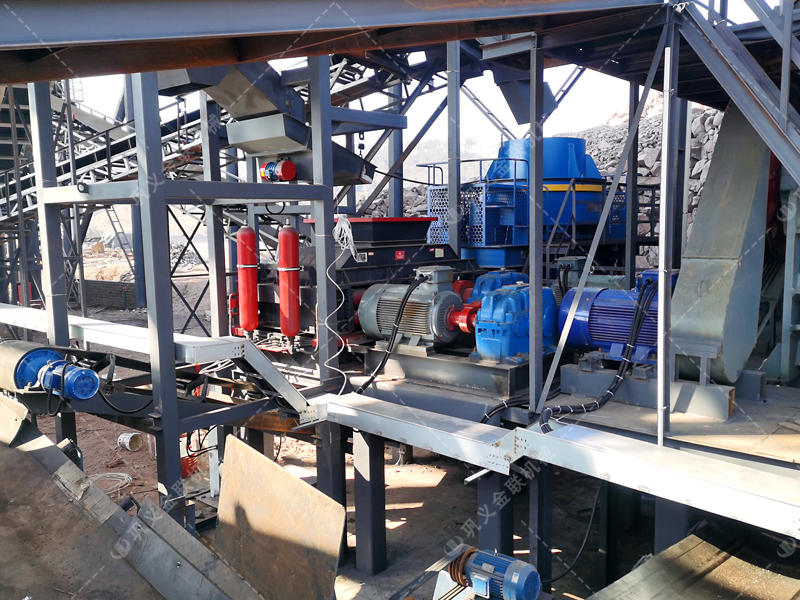 传统制砂痛点频出，液压对辊深夜黄色福利提供怎样的“一站式”解决方案？